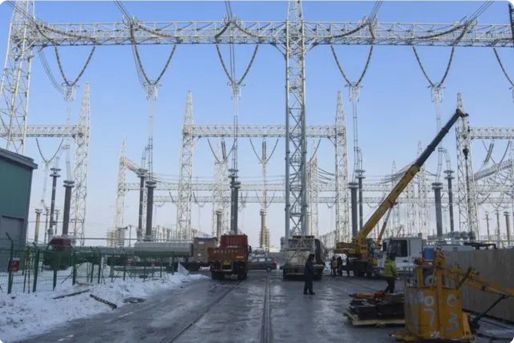 新疆乌鲁木齐市昌吉—古泉±1100千伏特高压直流输电工程